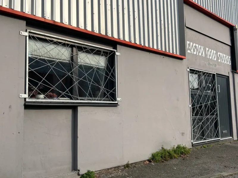 shop window security